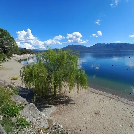 Apartment By Lake Maggiore With Pool, Cleaning Included Apartman *