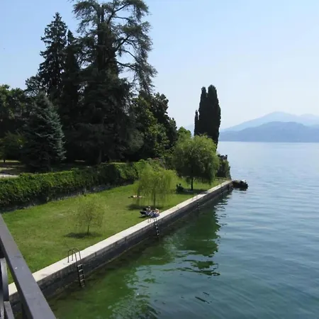 Apartment By Lake Maggiore With Pool, Cleaning Included Apartman